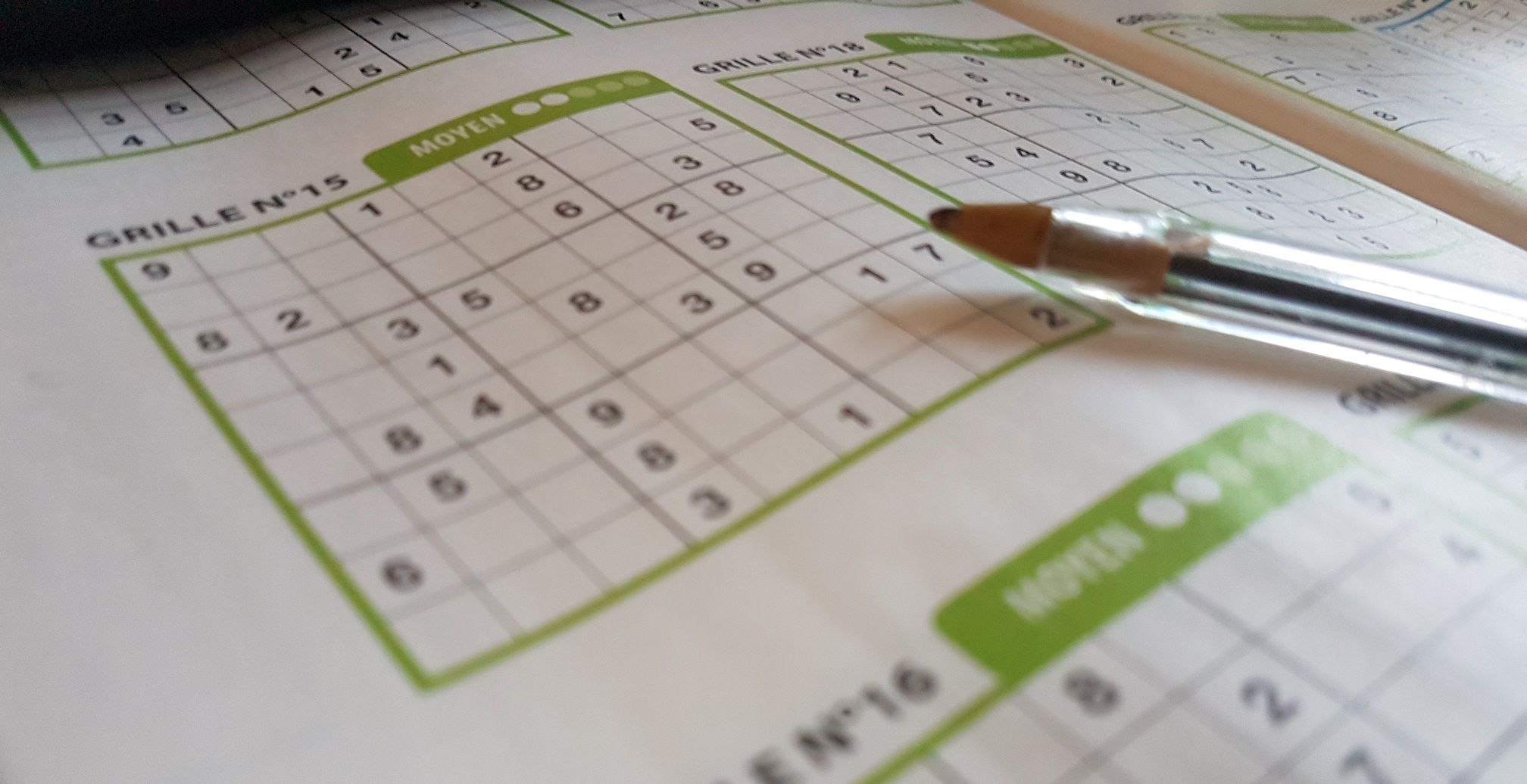 Solving Sudoku puzzles with Genetic Algorithm